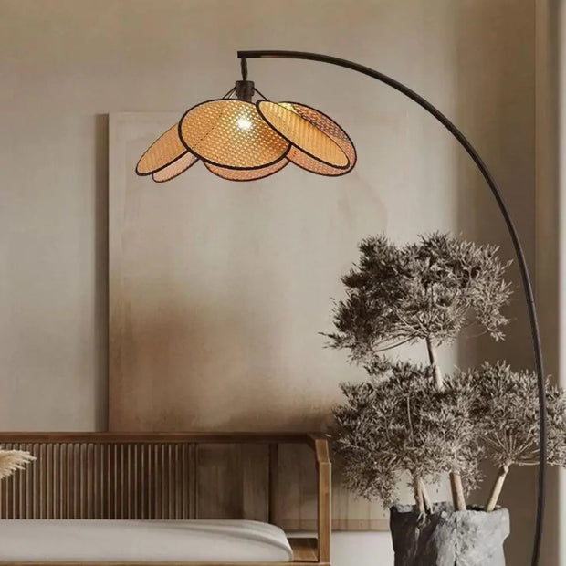 Lampadaire aus Rattan im Japandi-Stil Rattan Deko