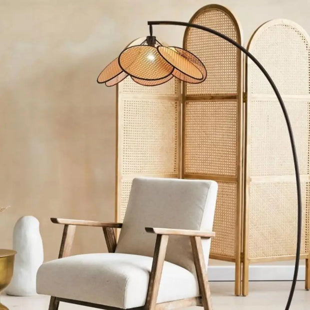 Lampadaire aus Rattan im Japandi-Stil Rattan Deko