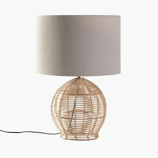 Rattan Tischlampe im skandinavischen Design - Rattan Deko