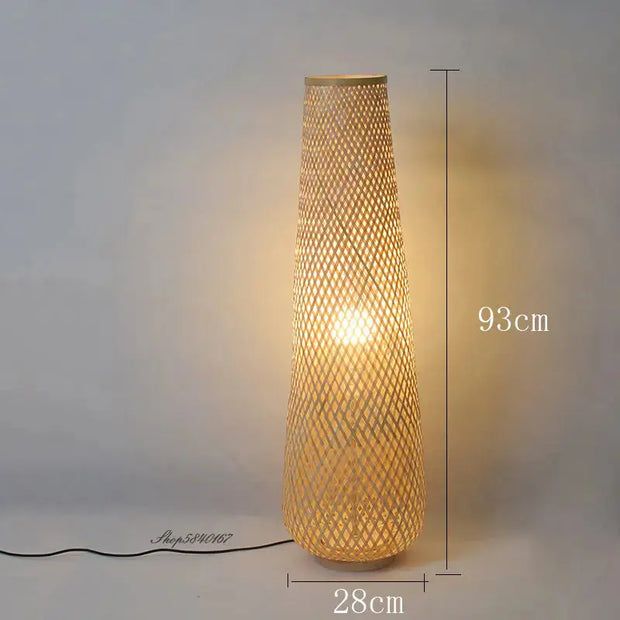 Rattan Stehlampe handgefertigt im Boho-Stil - Rattan Deko