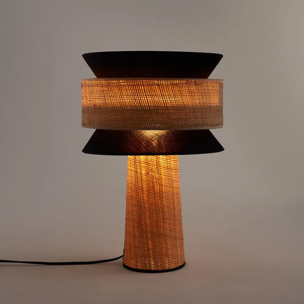 Rattan Tischlampe Schwarz für stilvolle Akzente - Rattan Deko