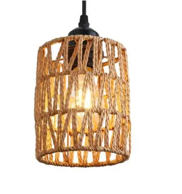 Einfache und schicke Rattan-Hängelampe Rattan Deko