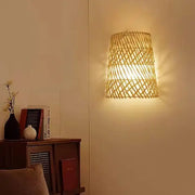 Rattan Lampe für Schlafzimmer dekorativ und modern Rattan Deko