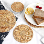 Dekorativer Untersetzer aus Rattan für jeden Tisch Rattan Deko