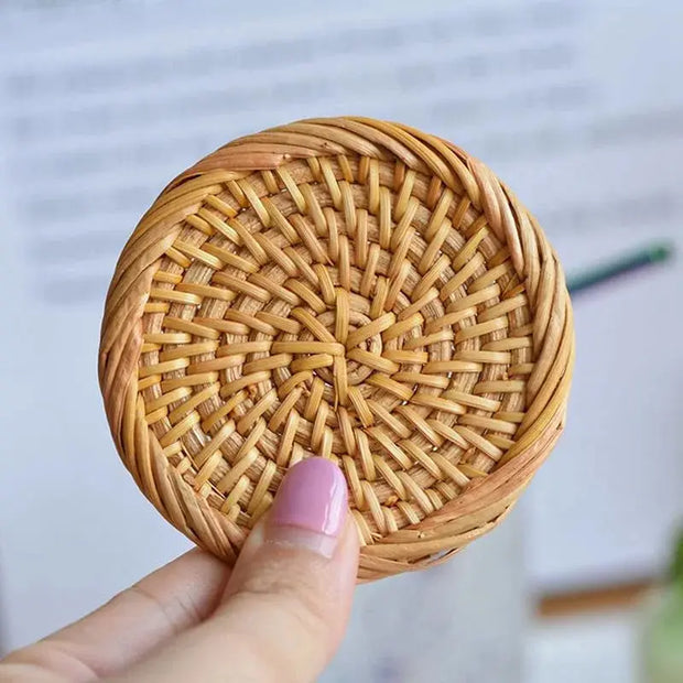 Runder Untersetzer aus Rattan für Töpfe und Pfannen - Rattan Deko