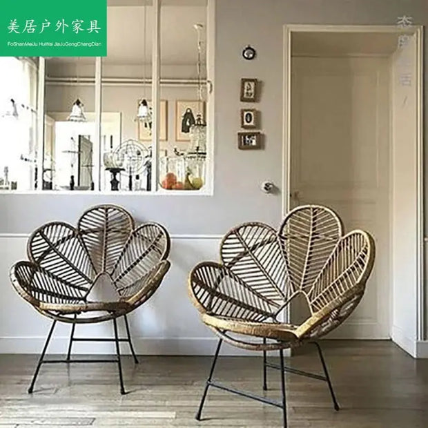 Schwarzer Rattan Design Sessel für modernes Wohnen - Rattan Deko