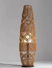 Stylische Rattanstandleuchte für gemütliche Räume Rattan Deko
