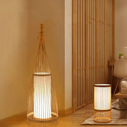 Rotin Stehlampe für elegantes Wohnen im Wohnzimmer - Rattan Deko