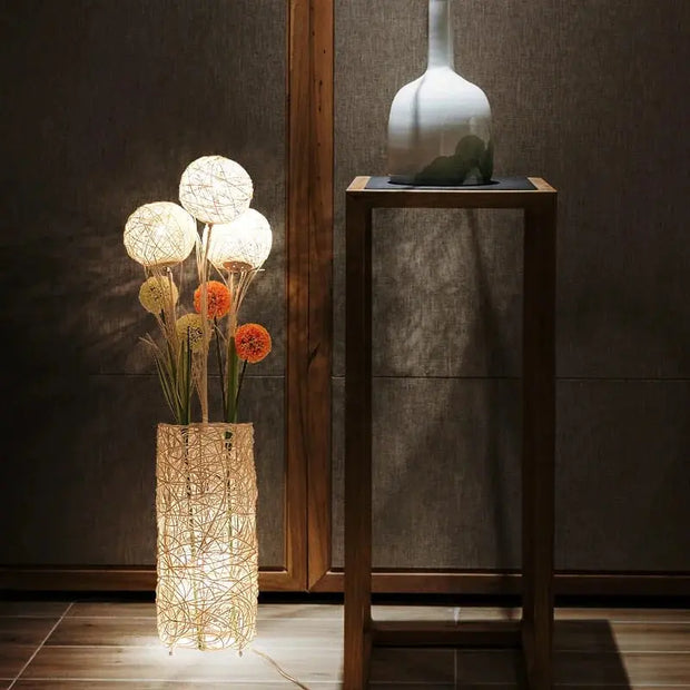 Lampadaire Fleur aus Rattan für stilvolle Beleuchtung - Rattan Deko