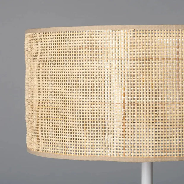 Rattan Lampadaire mit Fuß für stilvolle Raumbeleuchtung Rattan Deko