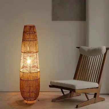 Retro Rattan Stehlampe für gemütliche Atmosphäre - Rattan Deko