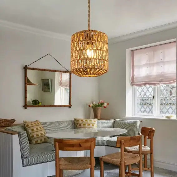 Klassische Rattan-Lampe für stilvolle Beleuchtung Rattan Deko