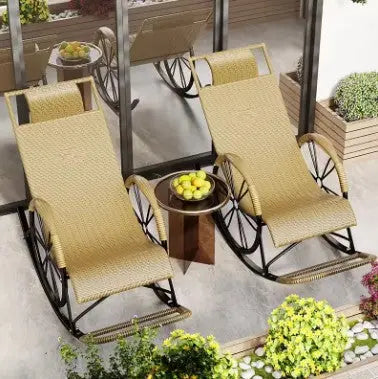 Schaukelstuhl aus Rattan für gemütliche Stunden - Rattan Deko