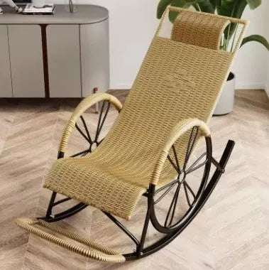 Schaukelstuhl aus Rattan für gemütliche Stunden - Rattan Deko